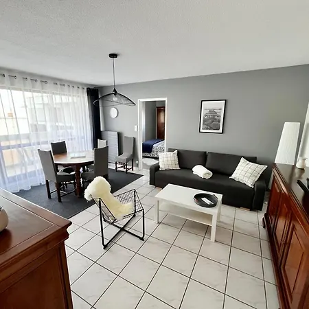 Apartment T2 De Charme, Tram D A Proximite *