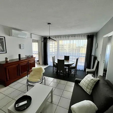 Apartment T2 De Charme, Tram D A Proximite