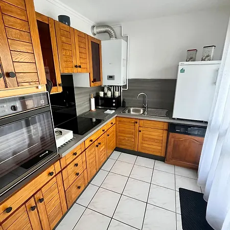 Apartment T2 De Charme, Tram D A Proximite *